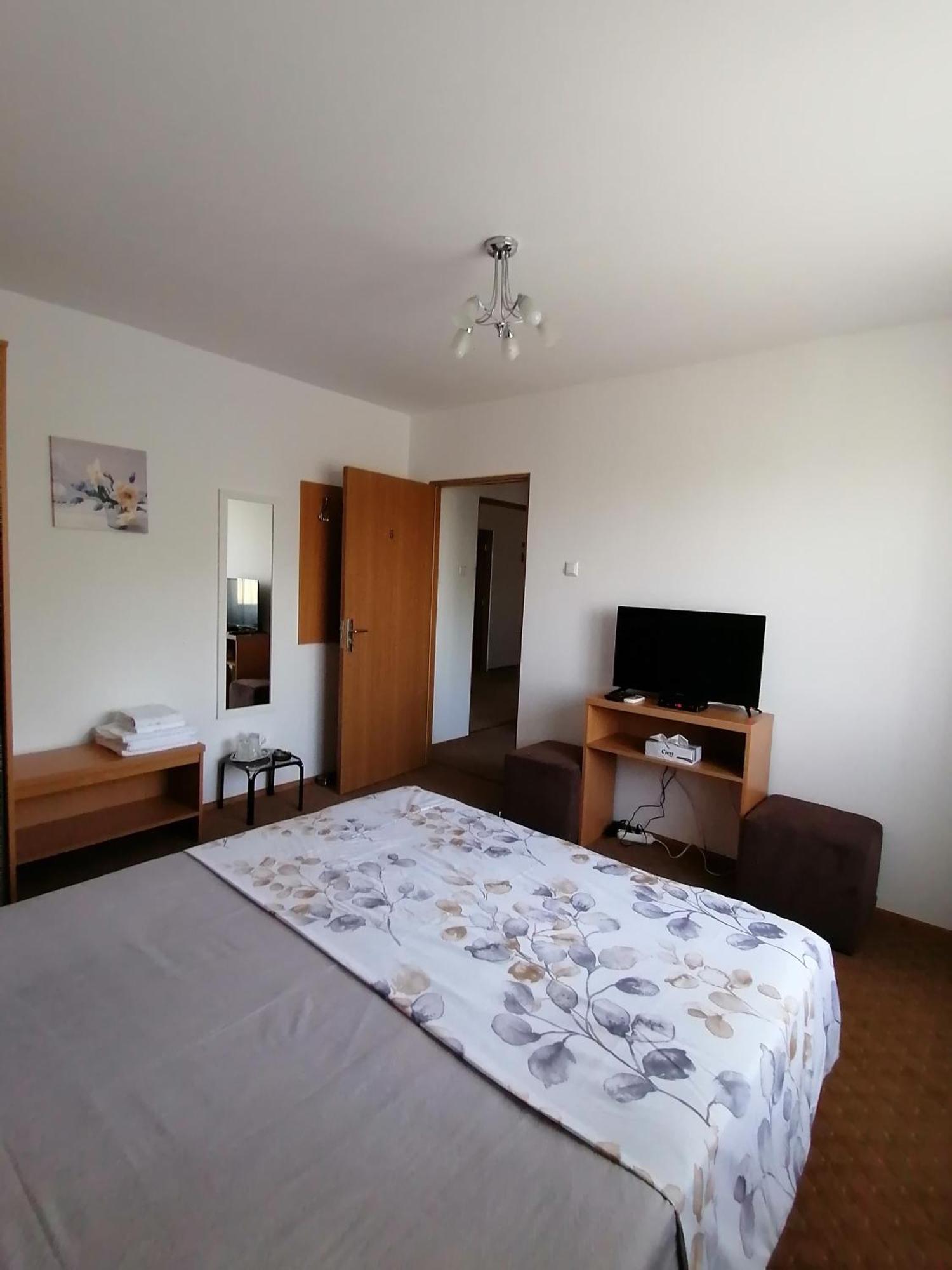 Casa Carp Calarasi Hotel Ngoại thất bức ảnh